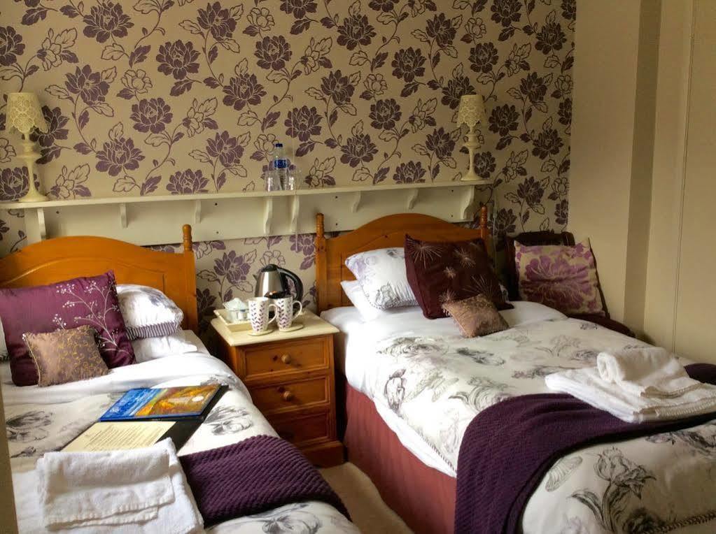 Hotel Plumpton Court à Nawton Extérieur photo